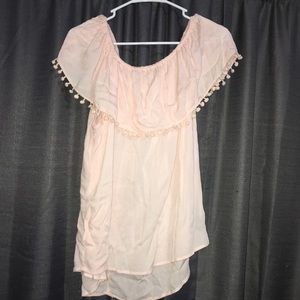Cute pink off the shoulder top! Plus size!